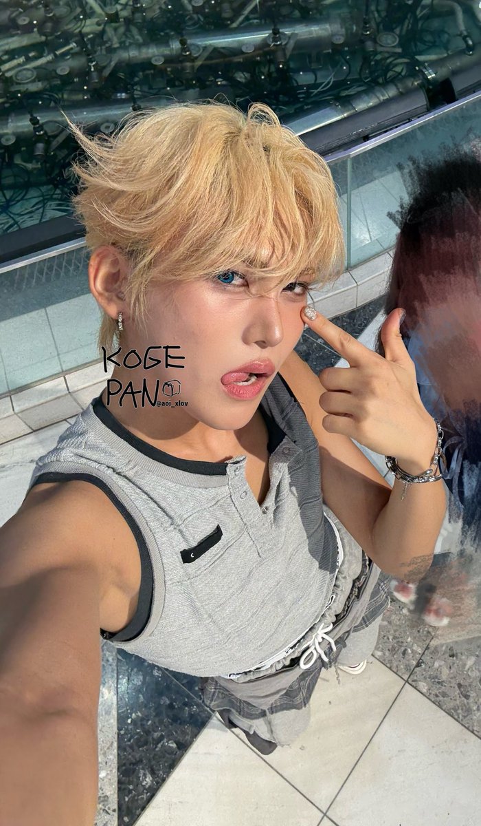 namodojisunga's tweet photo. we both blonde nego doces
#XLOV #์์ค๋ฌ๋ธ #EvolSelcaDay #SpringWithXLOV https://t.co/OhDmnhCGNy