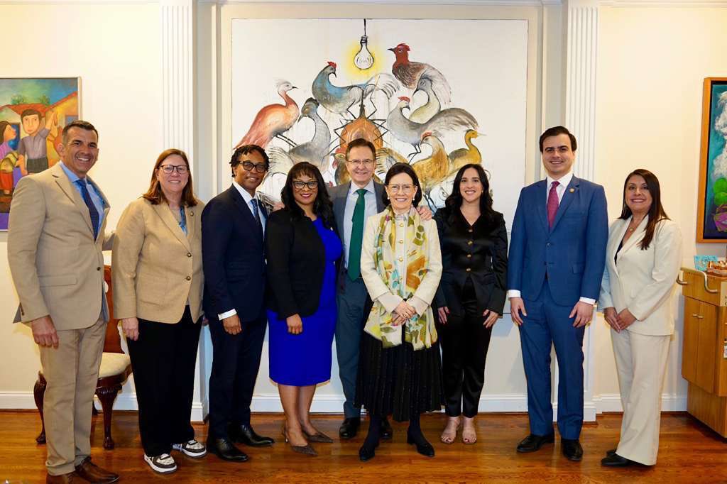 Congresswoman Yassamin Ansari tweet media