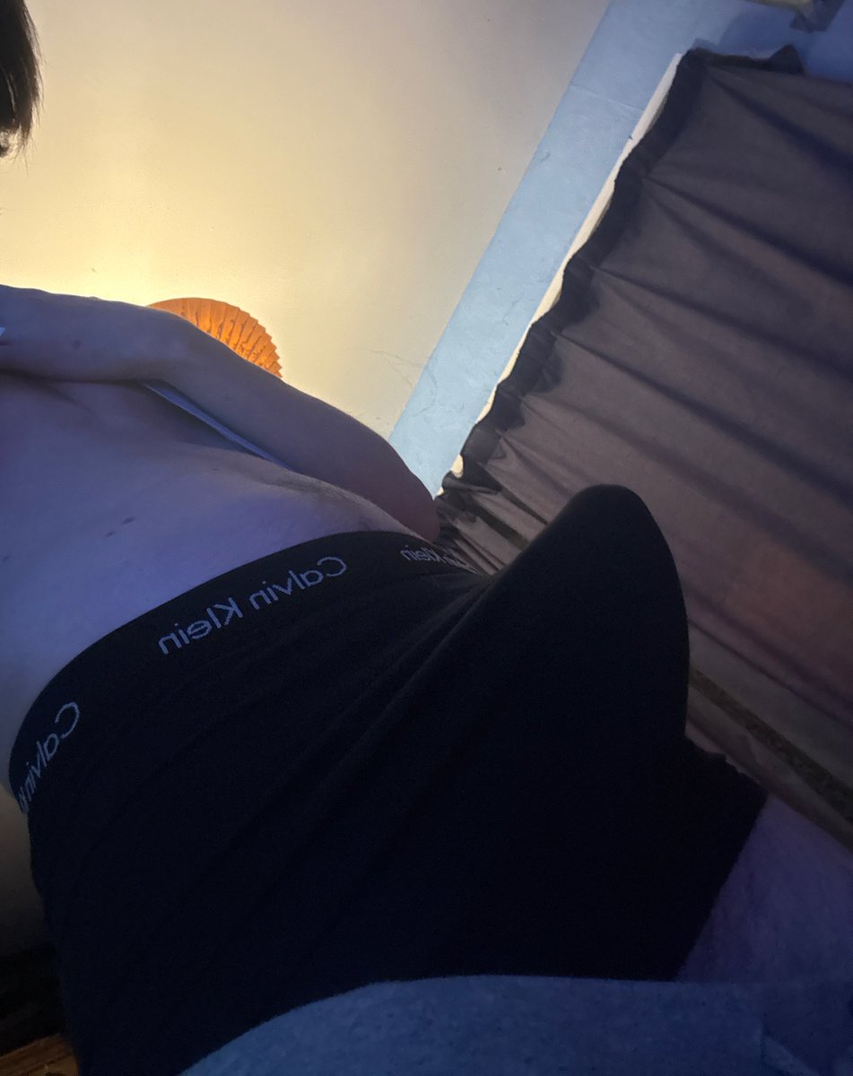 jockstrapzs's tweet photo. Who wants to be pressed against this.. https://t.co/Ruu5sfNwG3