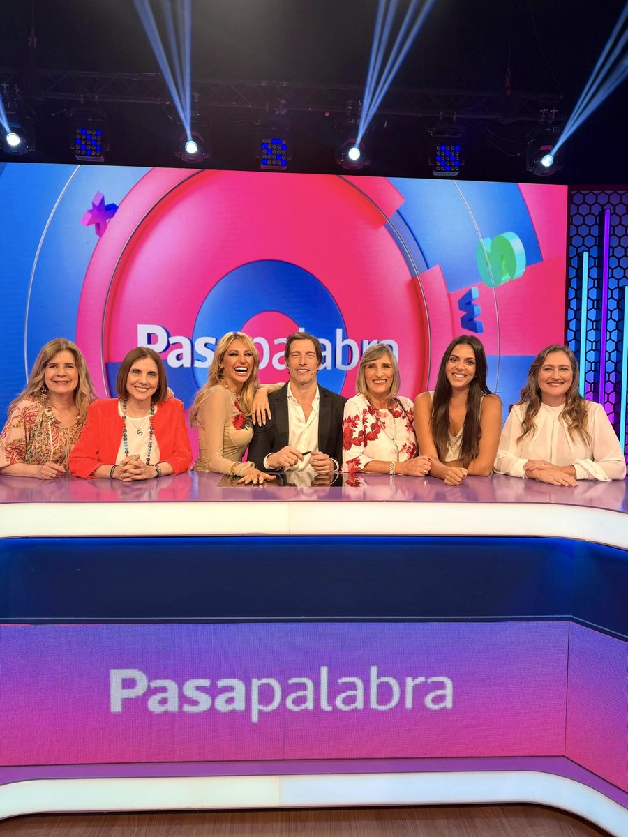 Vicky Xipolitakis tweet media