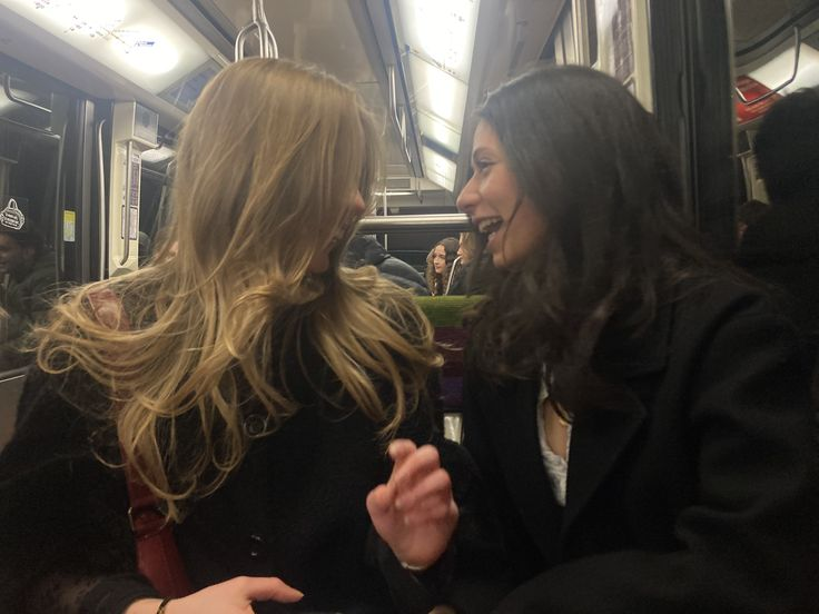 phoebridgebyers's tweet image. (how to be) the life of the party
ch2 out of context: the one with the exes