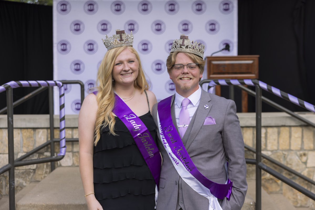 TarletonState's tweet image. Congratulations to our new Lord Tarleton, Tylan Polley, and Lady Tarleton, Grace Heavyside. They were crowned at this year’s May Fete 👑💜

#TarletonState #BleedPurple