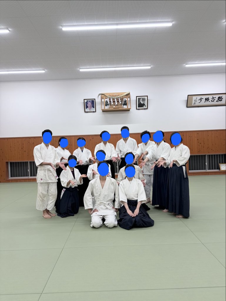 hit_aiki's tweet photo. 昨日の新歓稽古で、新たに2人入部してくれました！
まだまだ新歓は続きます！
気になる人はぜひインスタのDMへ📱

#合気道 
#春から一橋 https://t.co/f2xCkuSt55