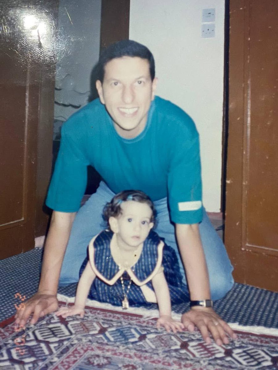 Nahola search for work 😭♥️ tweet media