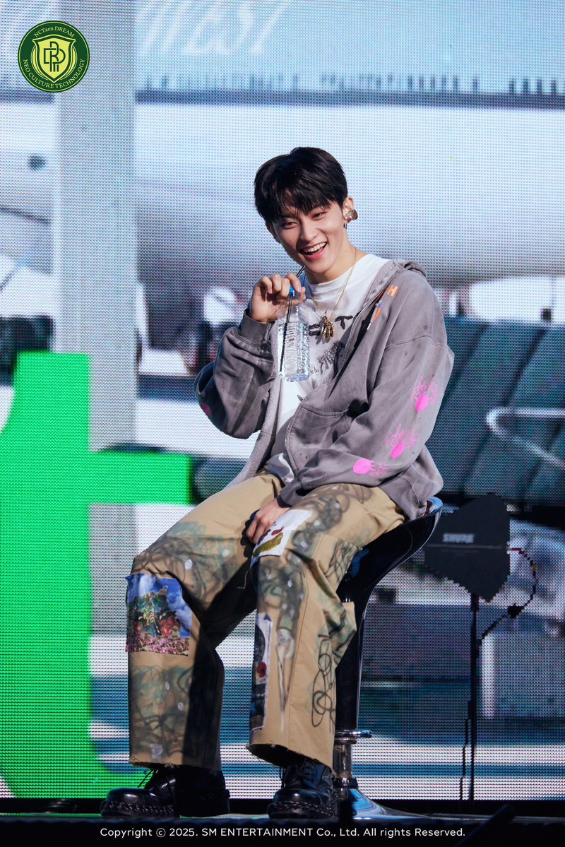 mybelovesun's tweet image. 250414 NCT DREAM Weverse update #MARK #마크 

#2025.04.07 #MARK # The Firstfruit Showcase