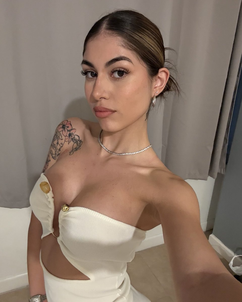 Favmenace tweet media