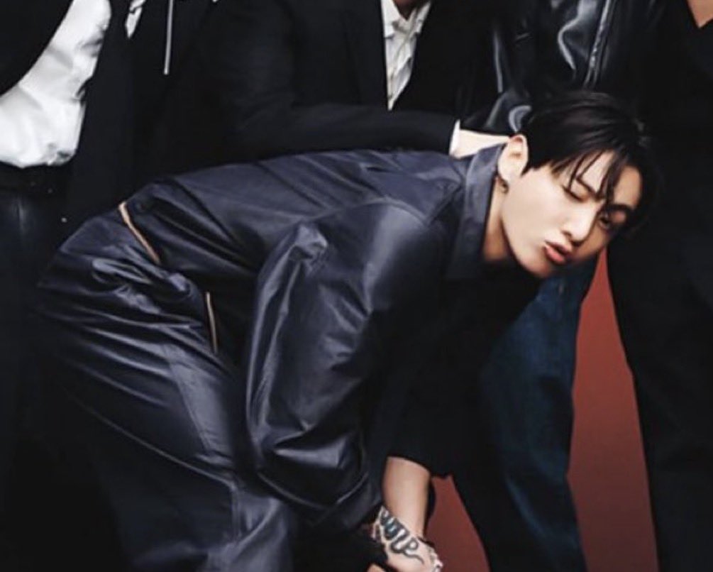 koonitokoo VERÁ A BTS tweet media