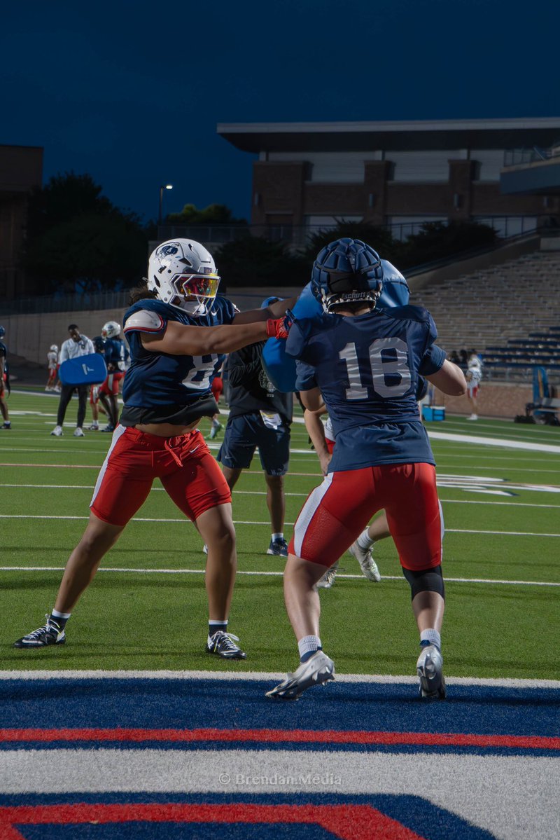 Allen Eagles Football ⭐️⭐️⭐️⭐️⭐️ tweet media