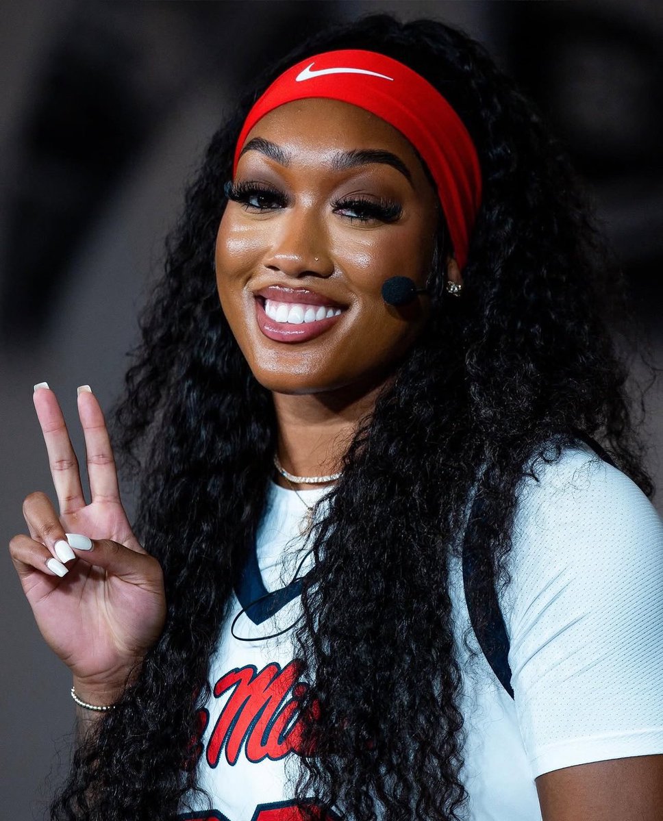 I talk hoops 🏀 tweet media