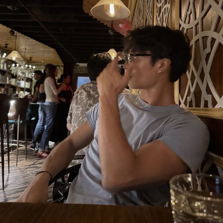 J e s s 🧋 tweet media