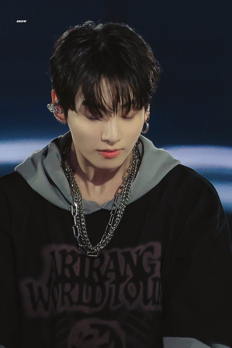 SNOW.🐾 tweet media