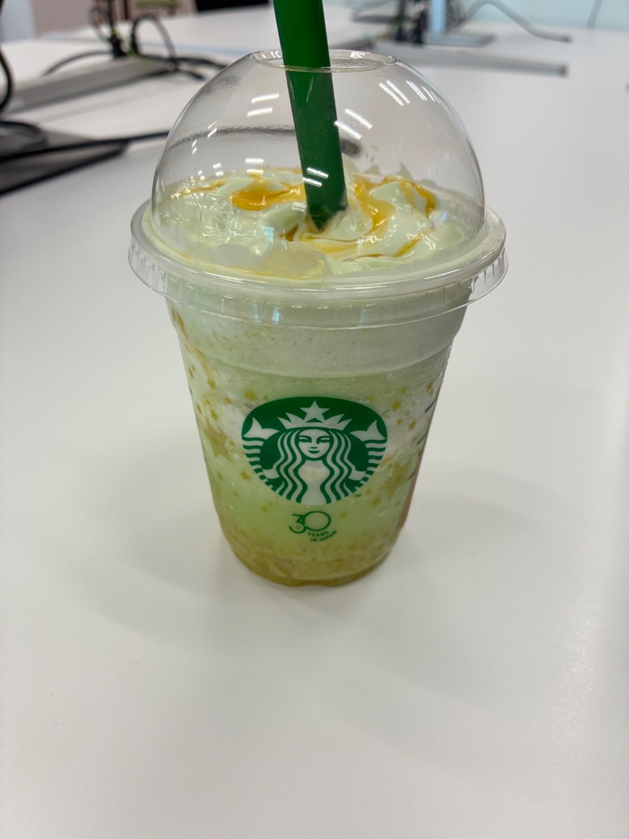 heartinv's tweet image. 今日はいよいよabcの決算発表ですね🥹
もう覚悟は出来てるので上でも下でもバッチこいです👍
そして、Theフラペチーノofメロンofメロン(名前長っ🤣🤣🤣)うめへえええええ😍😍😍
よし！気合いも入ったし仕事すっぞ🔥🔥🔥

#abc
#Theフラペチーノofメロンofメロン