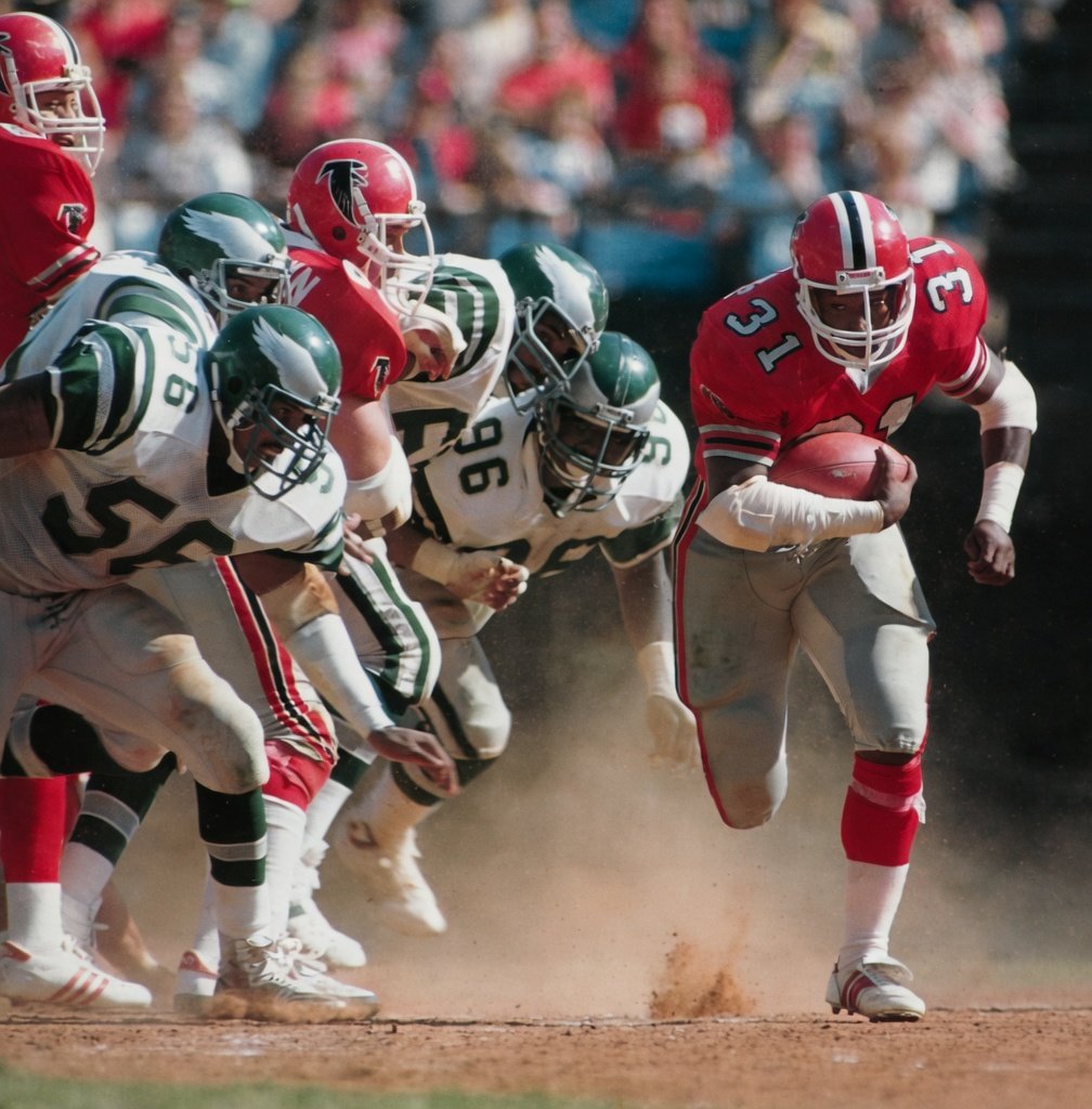 FB_Helmet_Guy tweet media