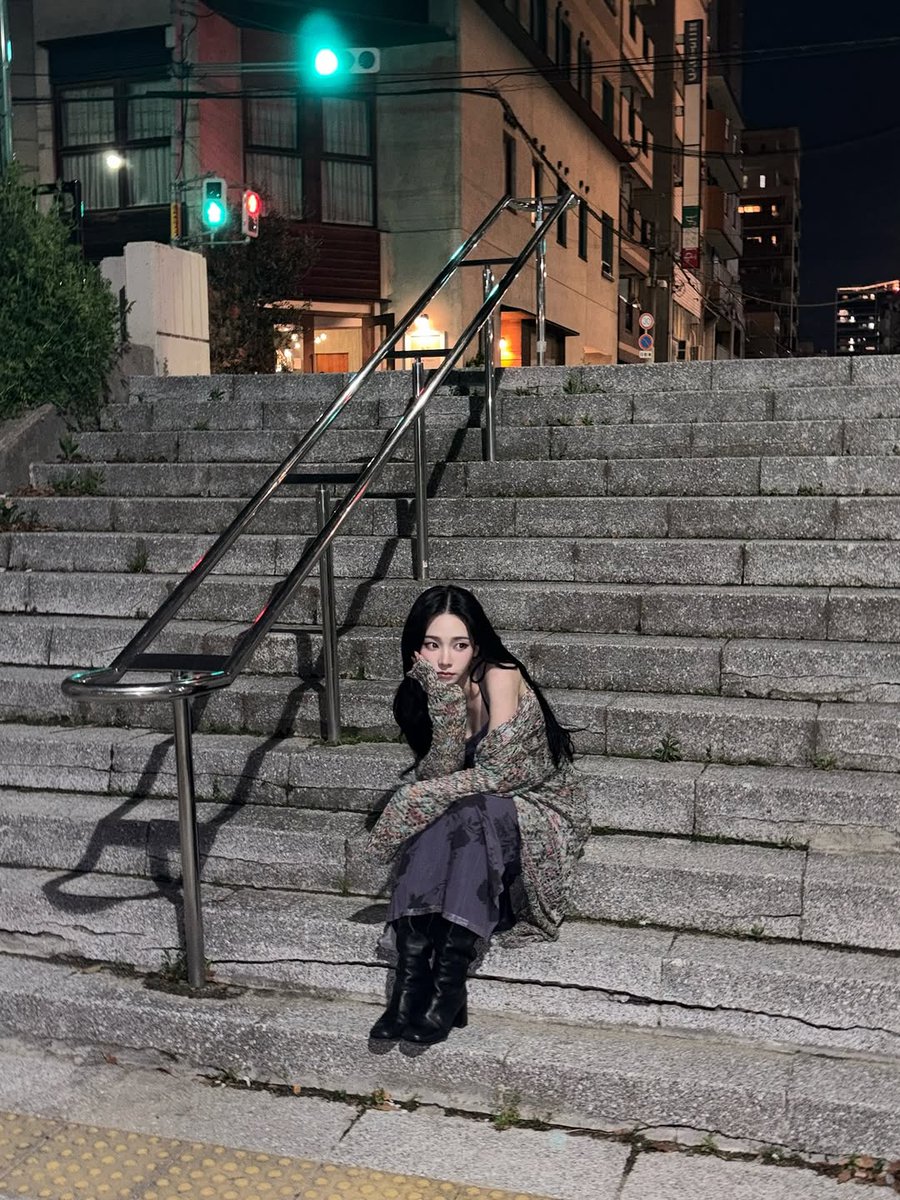 𝘌𝘦𝘷𝘦𝘦 tweet media