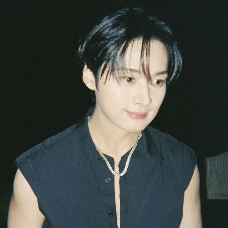 shu ⋆。°✩ tweet media