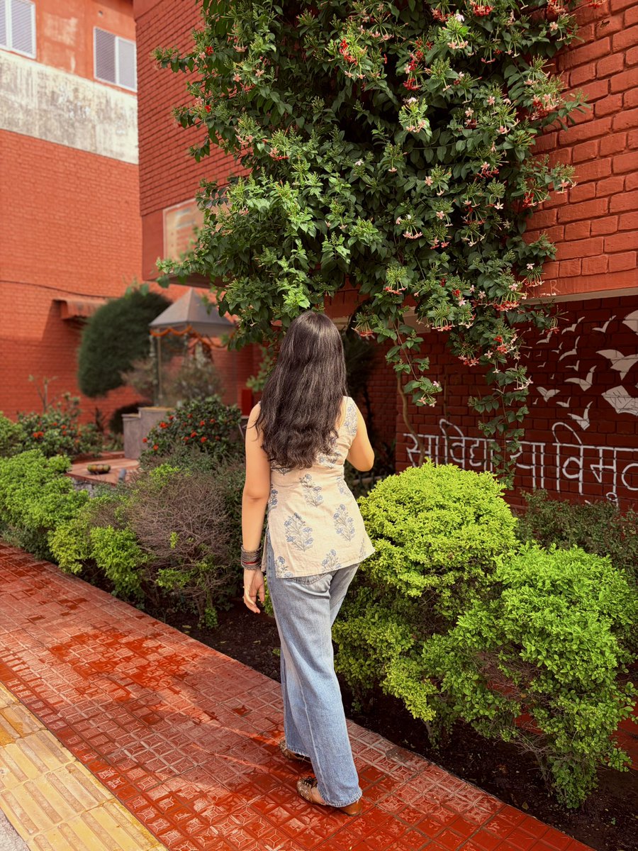 BetweenOpinions tweet media