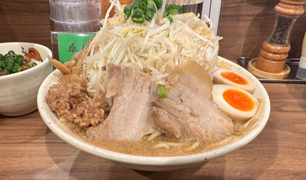 うn tweet media