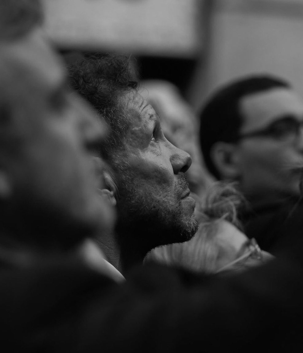 Llegó el día, Dios está con nosotros