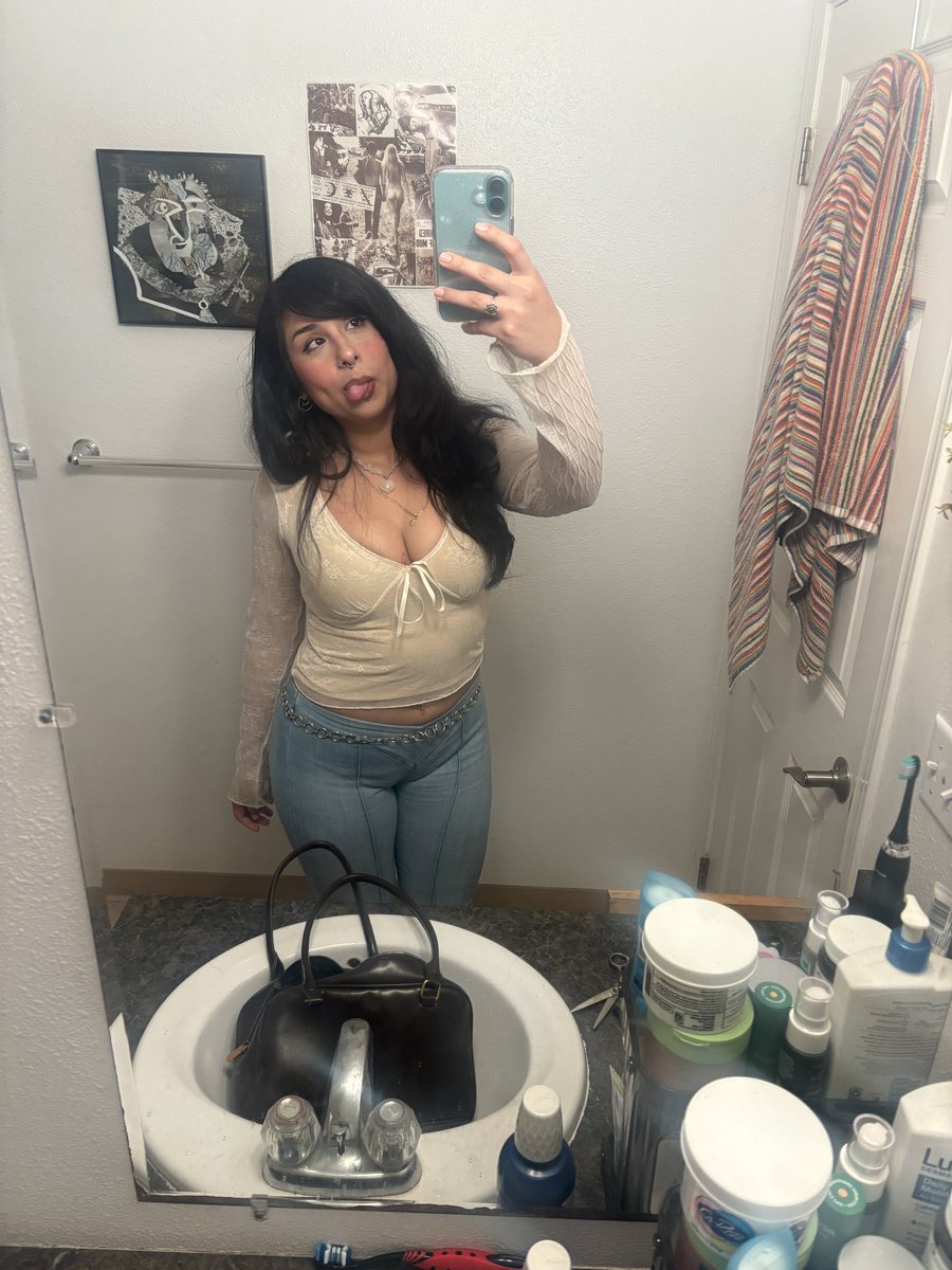 420que3n's tweet image. even at my Lois I meg it happen #cutie