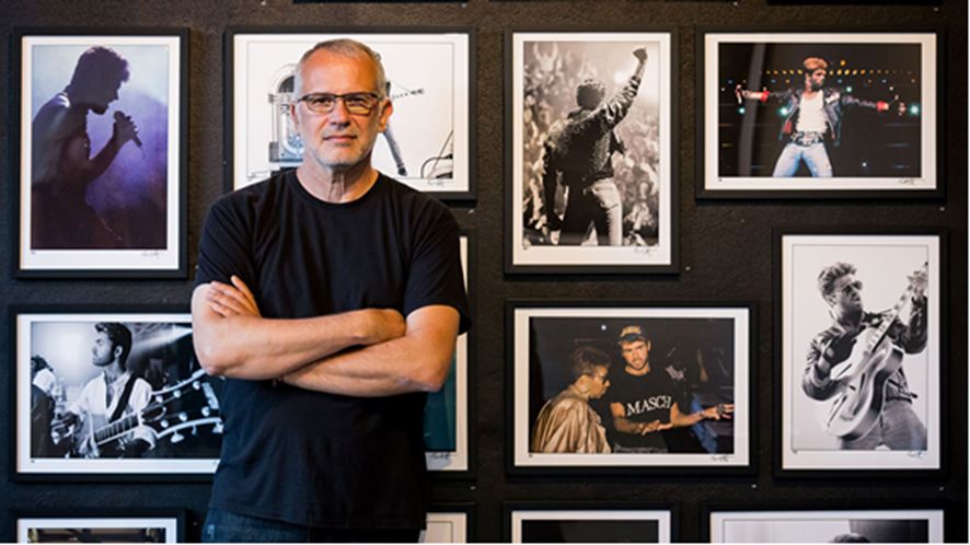 LoveliesHelp's tweet photo. Happy birthday today to photographer @cuffarophoto
Have a great day Chris!
#georgemichael
#lovelies4life 💘
#charityinmemoryofgeorgemichael
#lovelieshelp
#chriscuffaro https://t.co/meX36C2Rs0