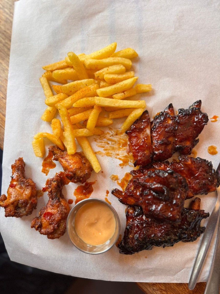 The Wing Republic tweet media