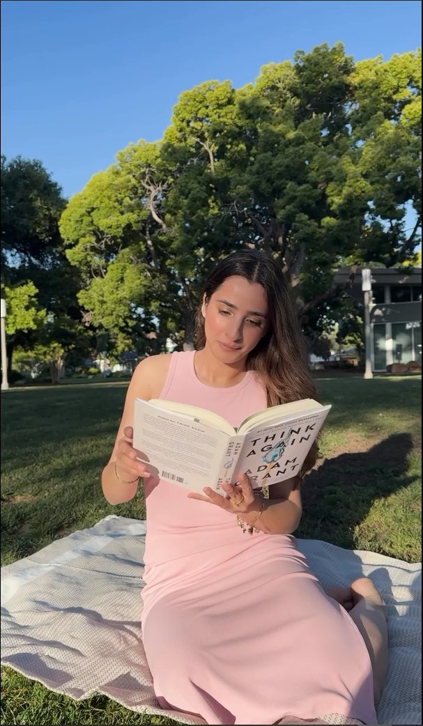 ShamanaseeShama's tweet image. Building an empire and a life I love 😍😇 Independent by choice, successful by hard work #StyleInspiration #RealEstateLife #Confidence