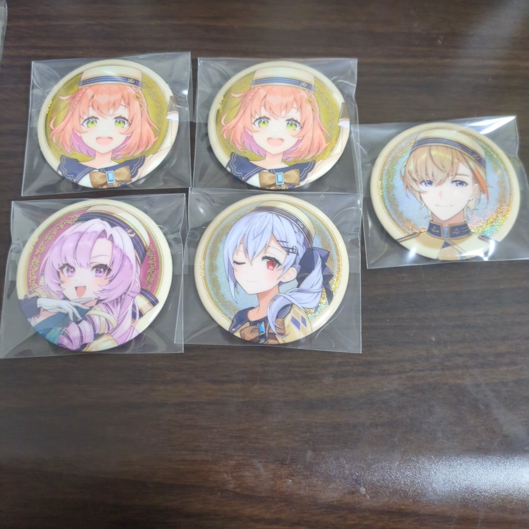 bimeron__'s tweet photo. にじさんじ 缶バッジビスケット 交換

譲)1枚目

求)2枚目♡♡

郵送でのお取引お願いいたします。 https://t.co/3oFAsLHLc4