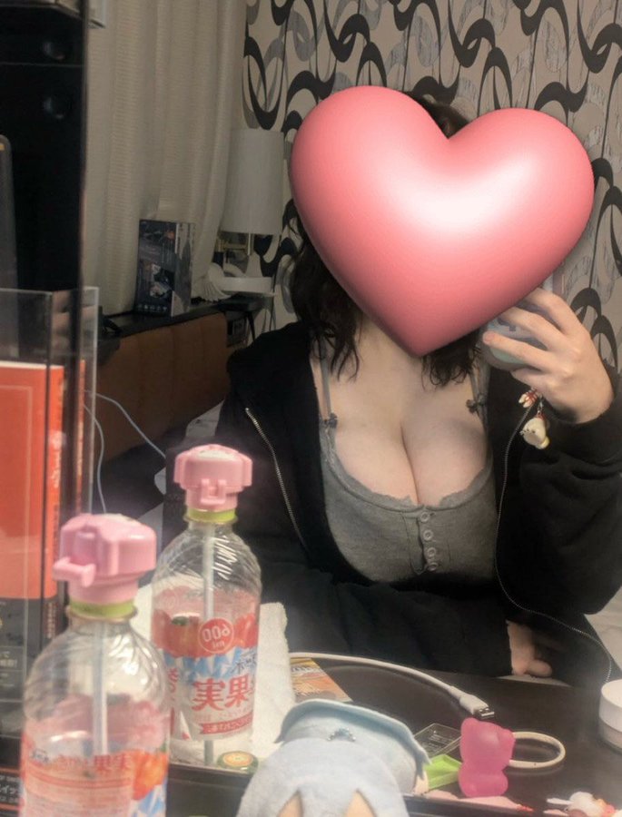 hachi 𝜗ৎ tweet media