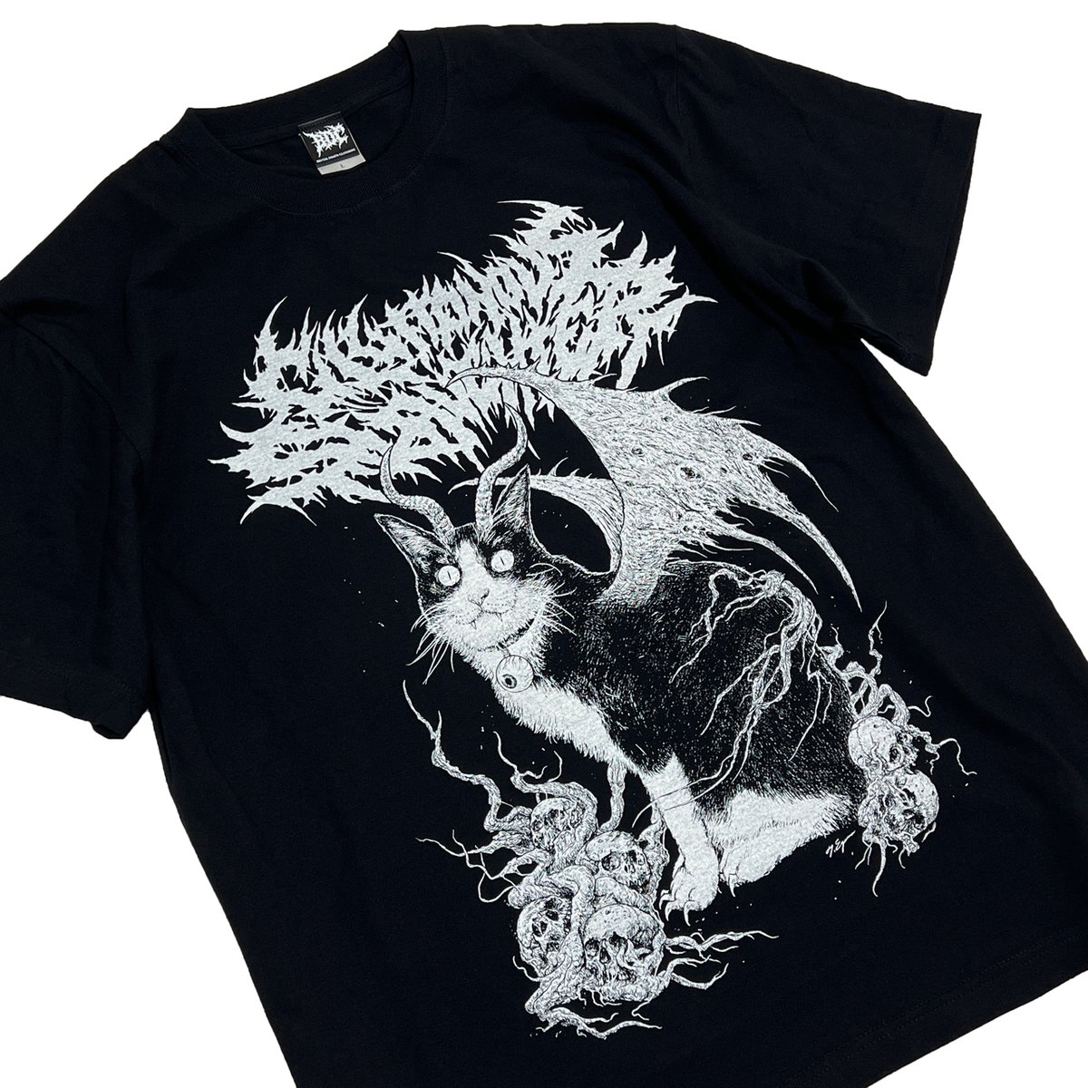 【お知らせ】
Infernal Cat 2 地獄猫Tシャツの完売サイズが再入荷しました！
Size: M-XXL
今なら全サイズ揃っています。

よろしくお願いいたします！🤘
shop.brutaldeathclothing.com/items/101153778