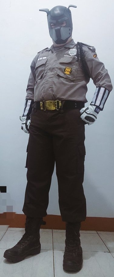 AndiUniform's tweet photo. Sub in brown version gear
What's next? 

*pardon for bad lighting (or bad camera) lol https://t.co/IoVVorz2NR