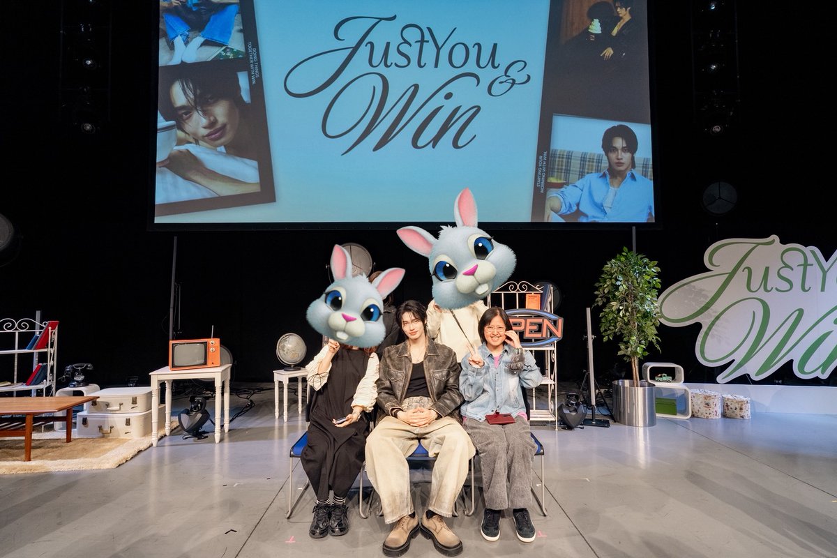 sudthidas2's tweet image. ภาพความทรงจำครอบครัวกระต่ายที่โอ ซาก้า 🥰 #JustYouandWin1stsoloFMinOsaka
#winmetawin @winmetawin