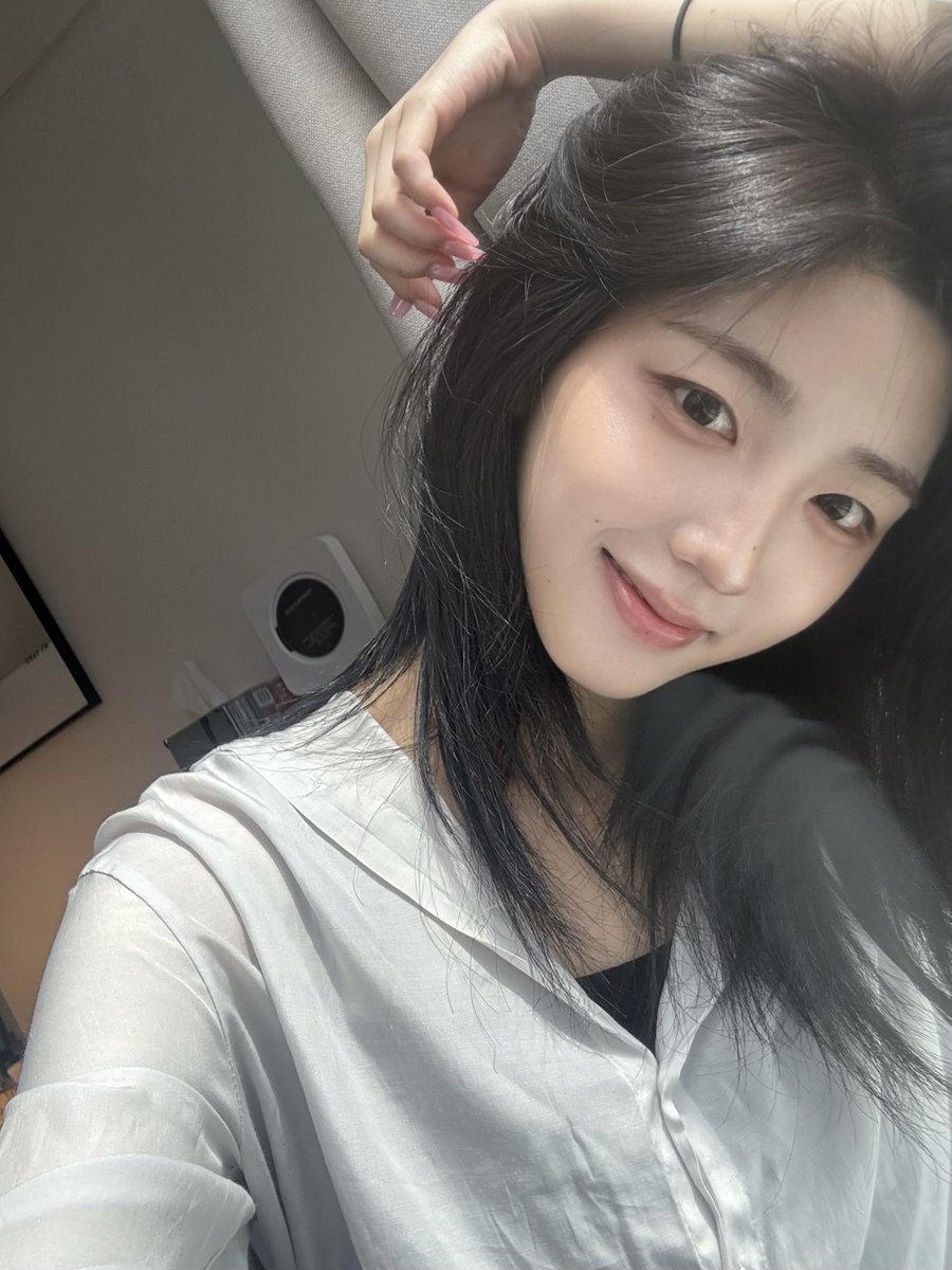 tripleS official tweet media