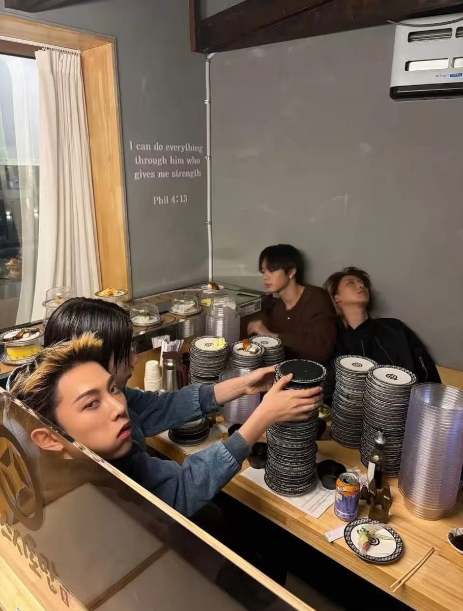 호잡이 tweet media