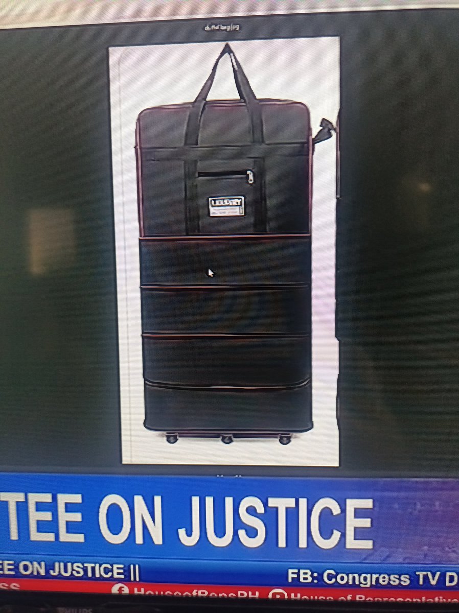 Mala-Maletang (Duffle bag) na ginamit sa confidential fund ni VP Sara - Madriaga's account.

Hmmm... Maleta. Alam na kung pinauso nila ang maleta.