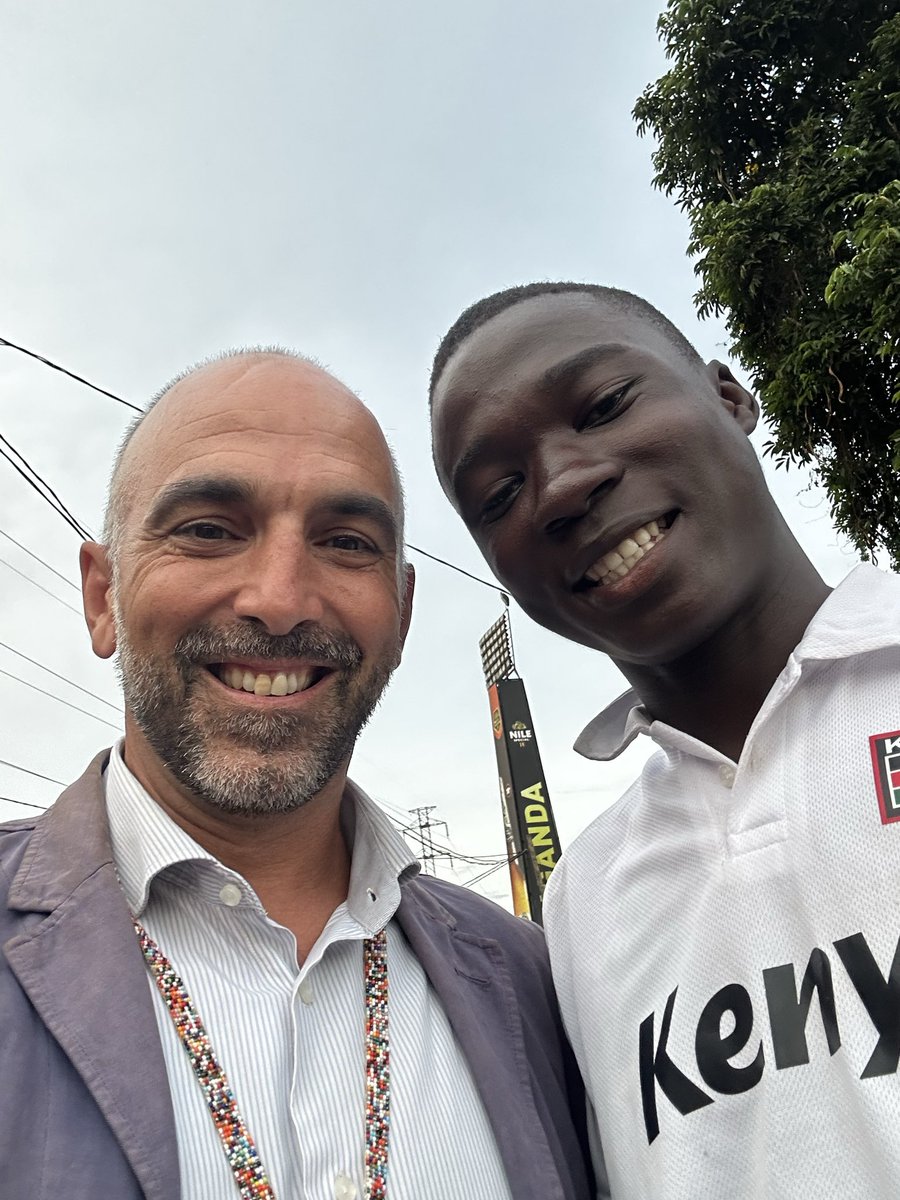 JamesTerjanian's tweet image. Difficult to say how happy this made me. Benja, Otieno and Kenny seized their opportunity with both hands and made us all proud! @geofrey_sadam @KyadondoAcademy @Kyadondo_Rugby @CoachSkyUG @UgandaRugby thanks to @UHS_RugbyXV for believing in them. #ugandarugby  #nevergiveup!