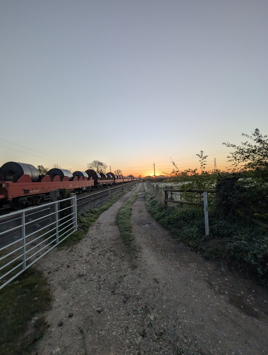 Mr Teece tweet media