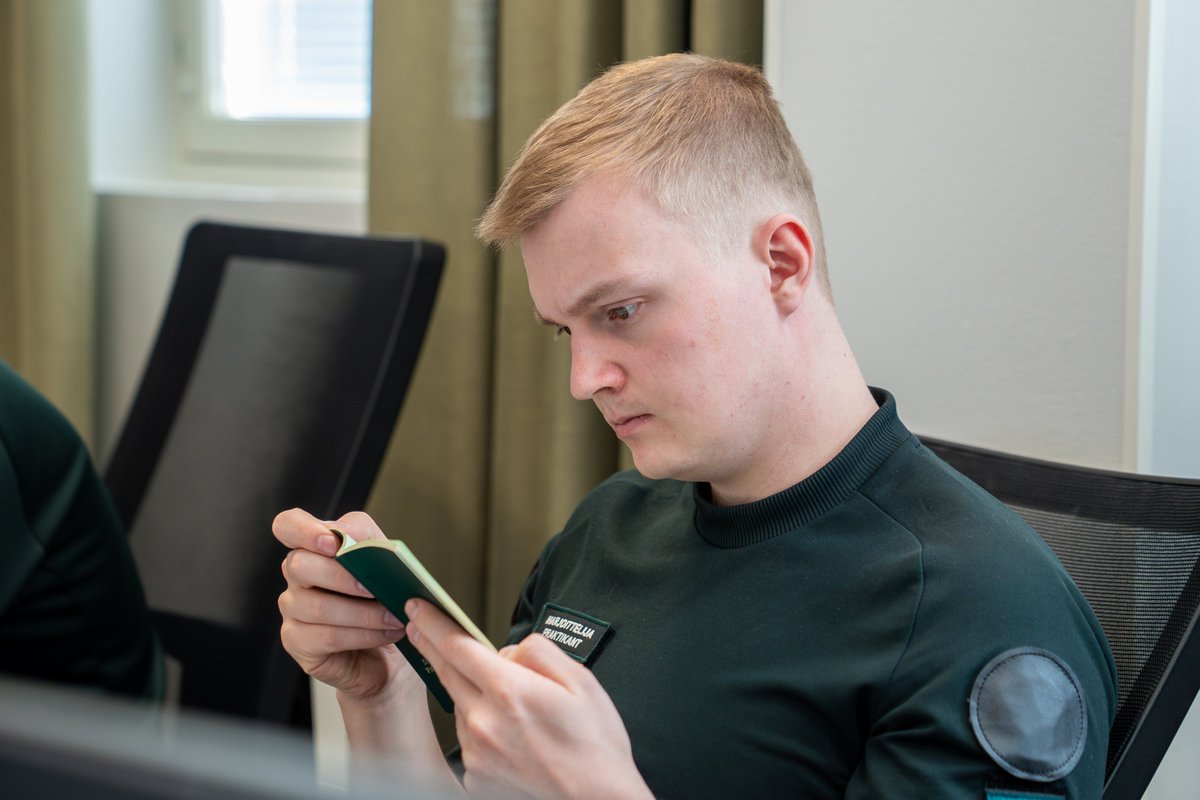Raja- ja merivartiokoulu tweet media