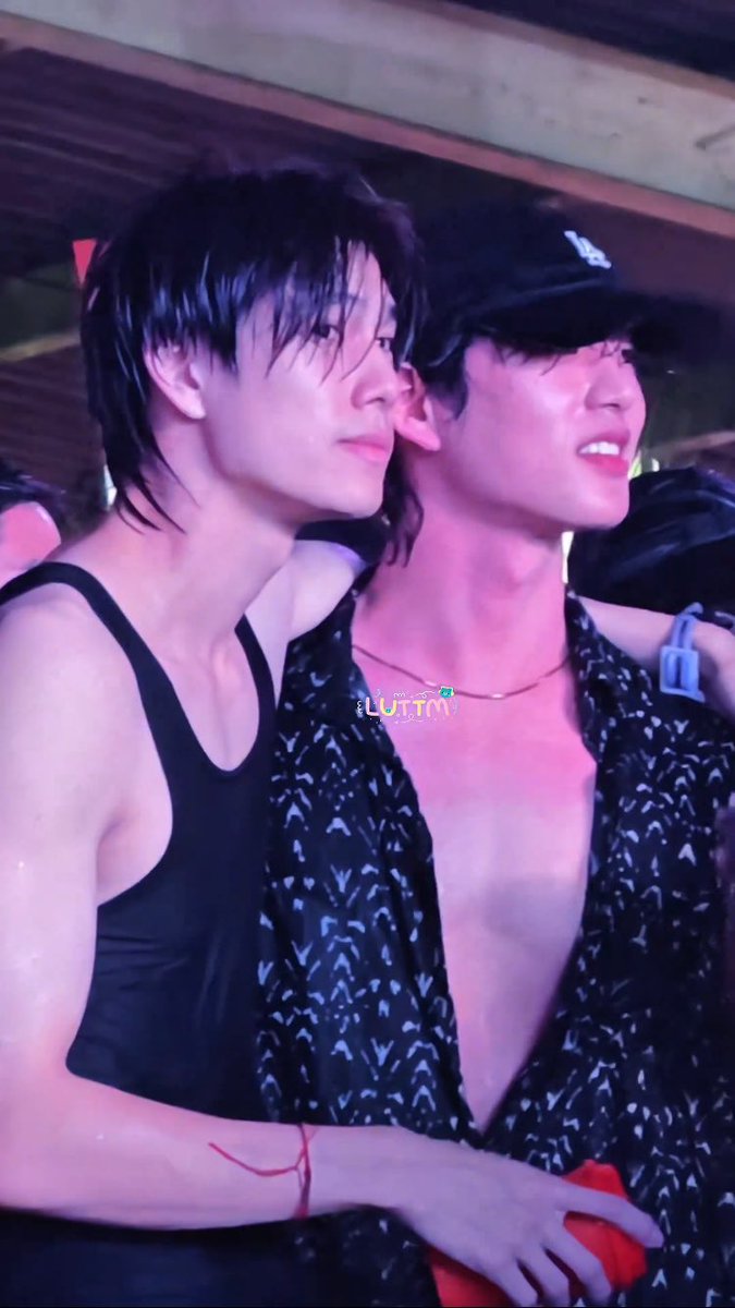 ชช 🌷รักน้องเอส tweet media