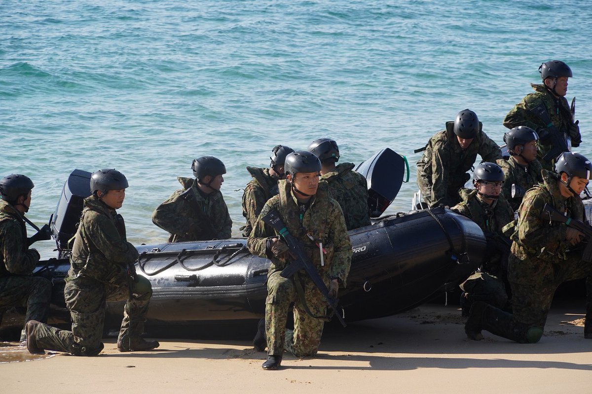 輸送艦との協同訓練⑤】 ＃水陸機動団 は、＃第1水陸機動連隊 を基幹