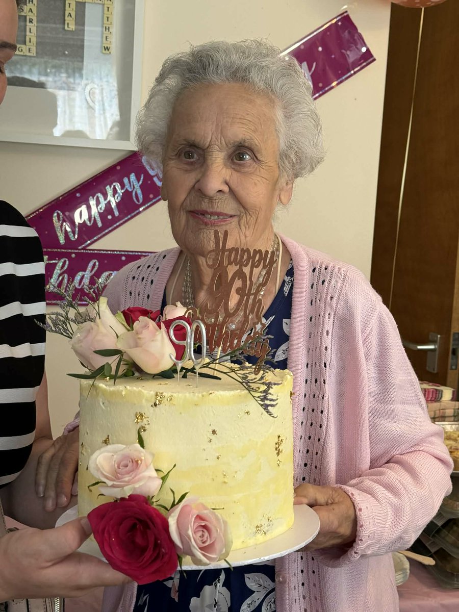 clare dance tweet media