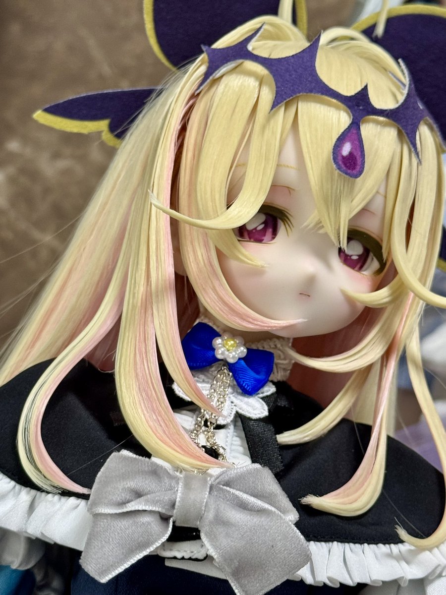 まるでゴミを見るような?目
👀‼️

……にも見えなくもない、凛々しく圧倒感を持って相手を見下ろすキュアアルカナシャドウ様ドール、クールタイプ!😎(初登場シーンイメージ) 