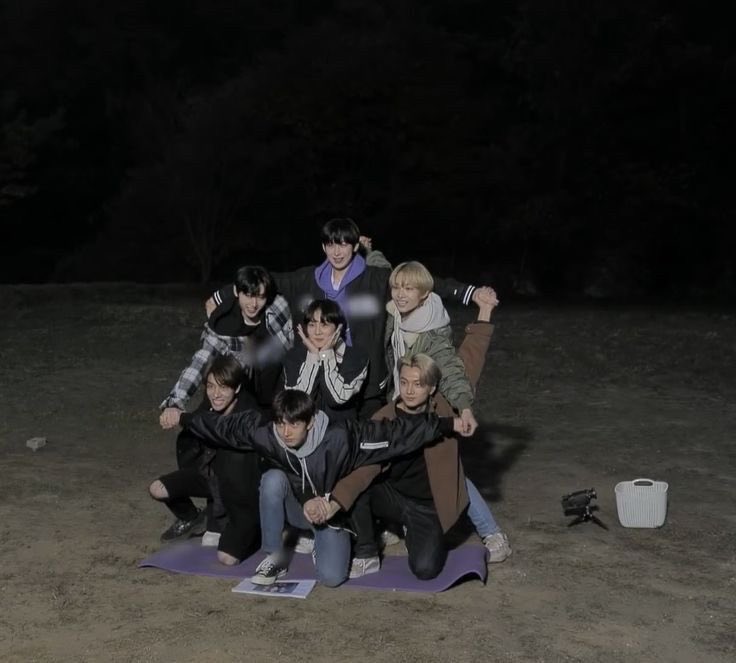 WaterHeely tweet media