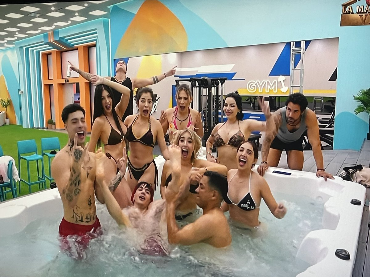 LaMansionVIP_'s tweet image. Turbio 🤣

#lamansiónvip #LaMansionVip