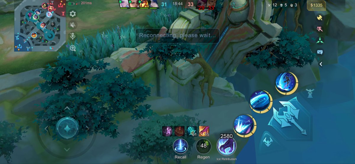 hdrdynt's tweet photo. Lagi mau ngelord Mobile Legends nya malah nge lag 😭#MLBB https://t.co/BzNgss7mvO