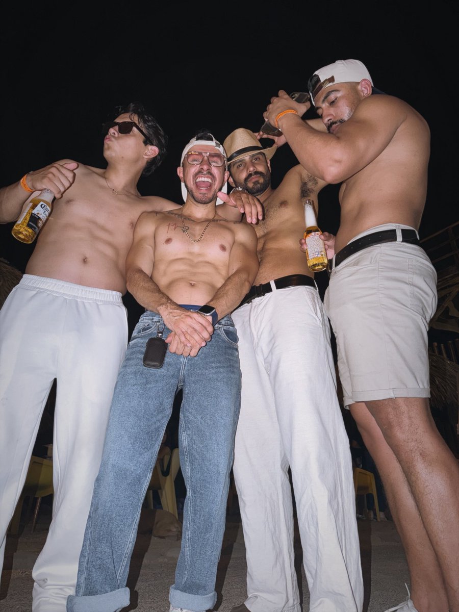 aleoficial93's tweet photo. The boyzzzzzz https://t.co/rPseCRa0vI