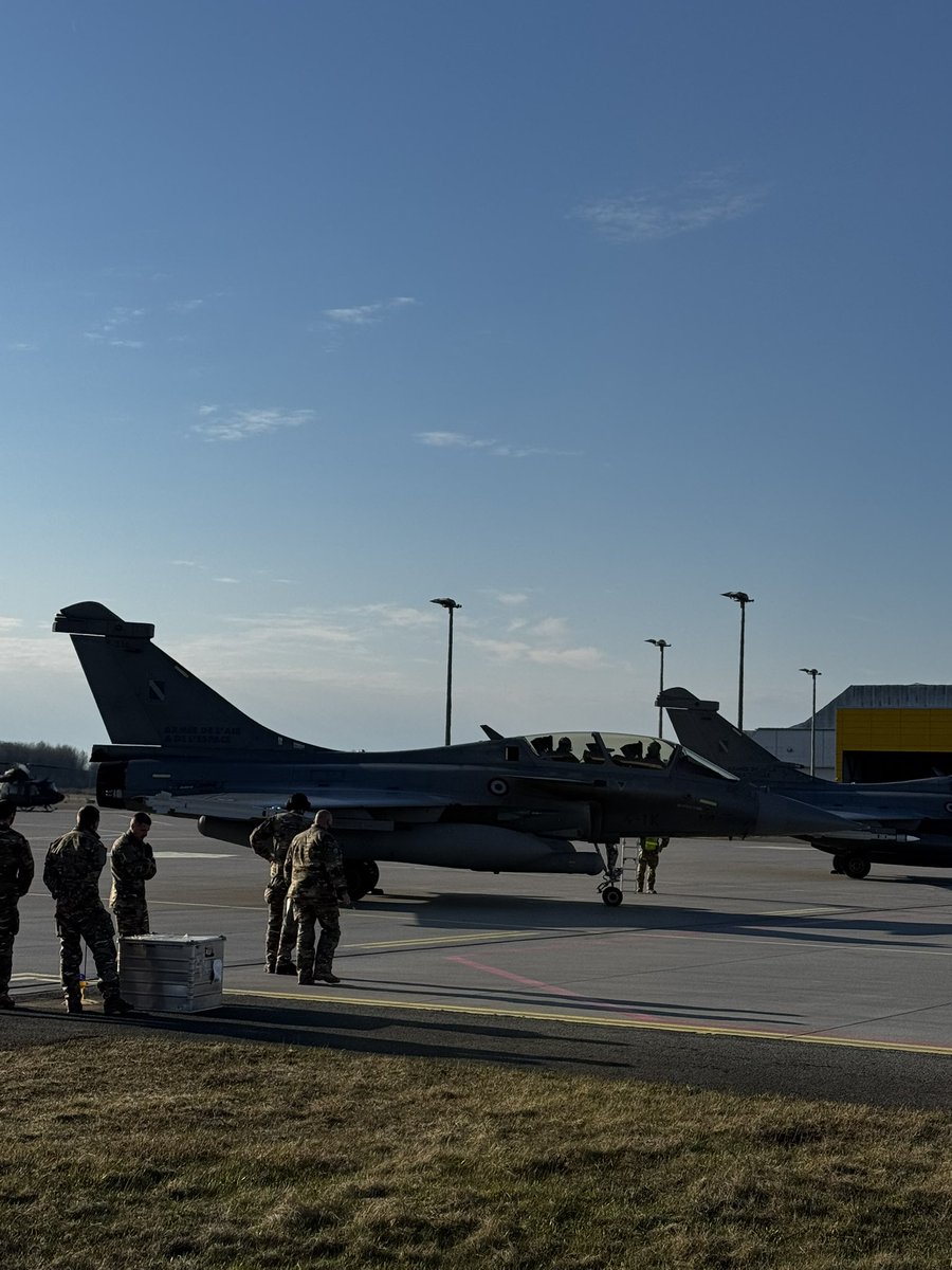 Braze_Baiba's tweet image. French Rafale have landed at Lielvarde airbase in Latvia at #NATO air policing mission.🇫🇷🇱🇻  

#WeAreNATO