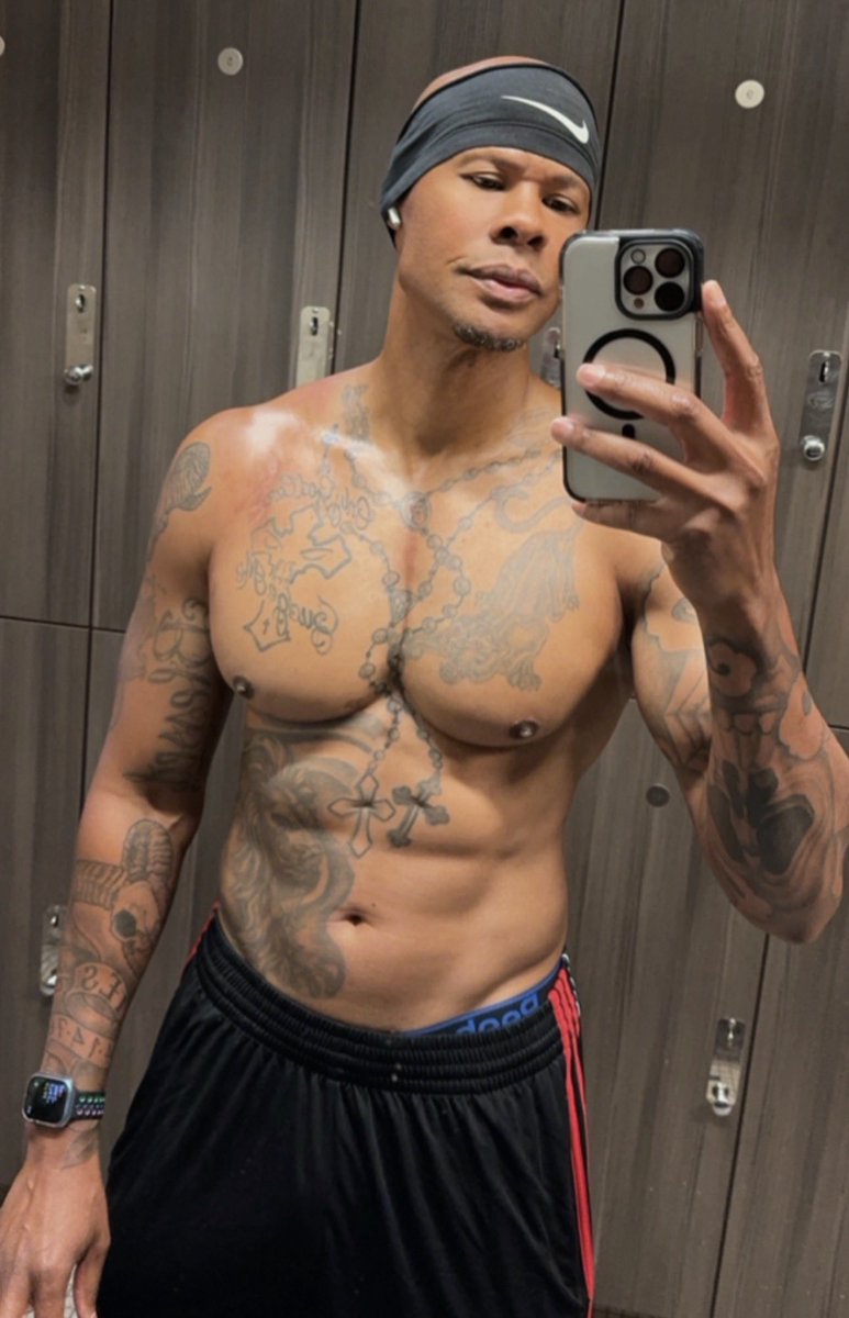 Redd_Royalty69 tweet media