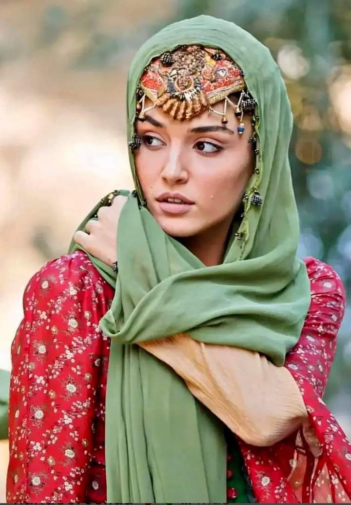 robimanga_'s tweet image. Buongiorno 💚 #HandeErçel