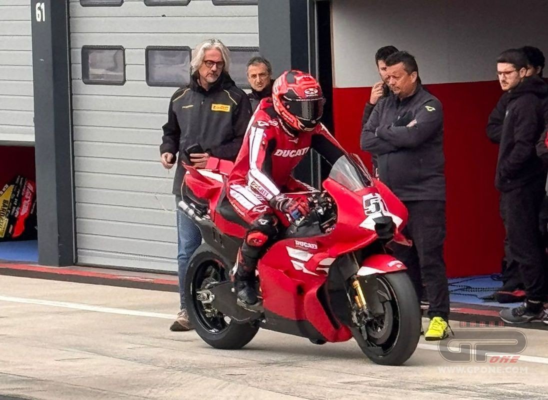 Lambe #RESIN6 tweet media