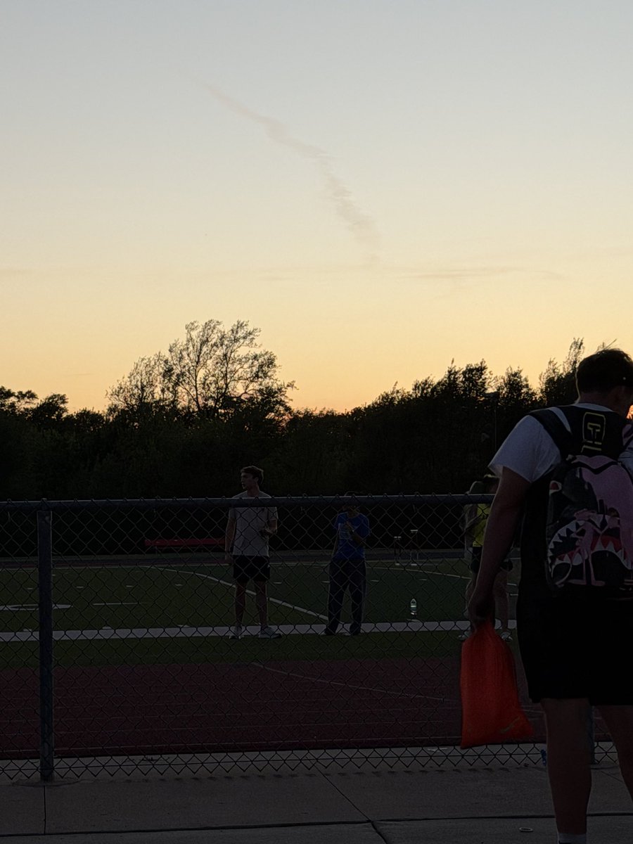 WNHS Track and Field tweet media